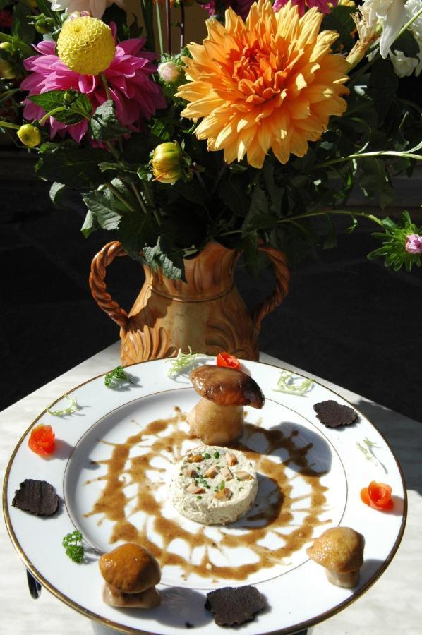 Logis Hotel Restaurant Au Bon Accueil Arvieu 외부 사진
